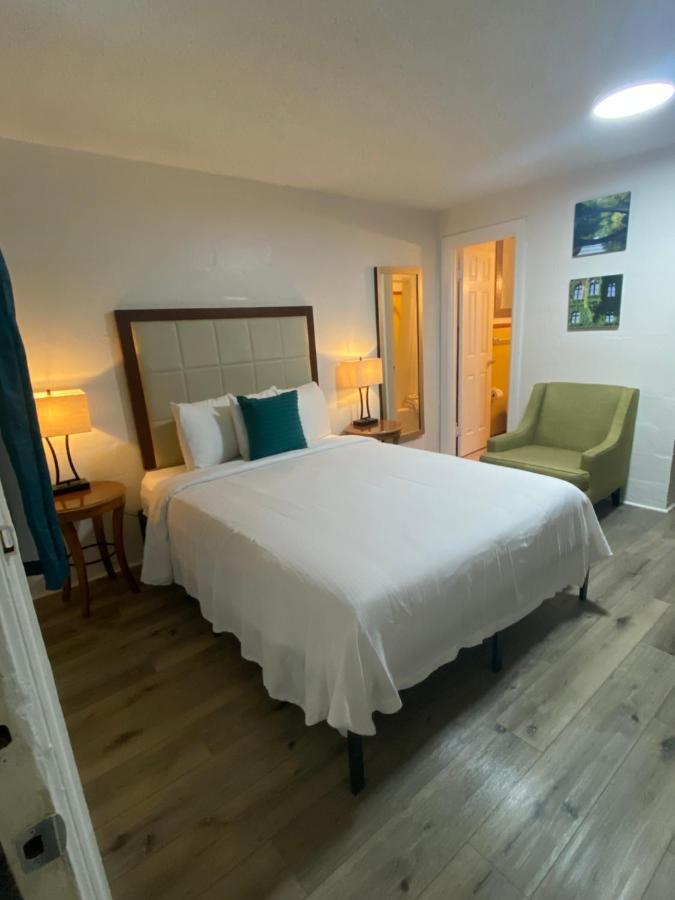 American Inn Пенсакола Экстерьер фото