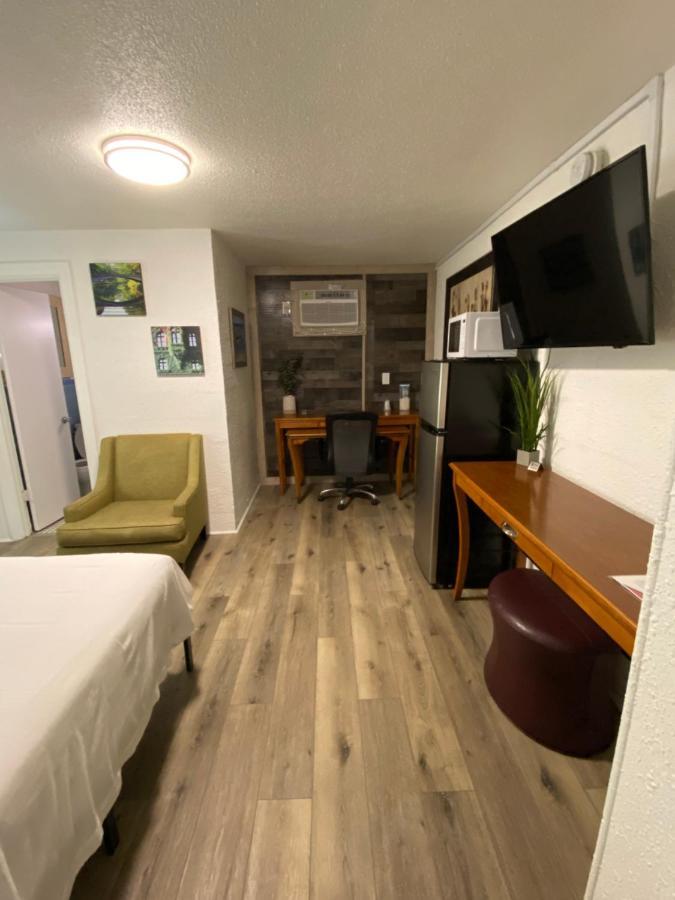 American Inn Пенсакола Экстерьер фото